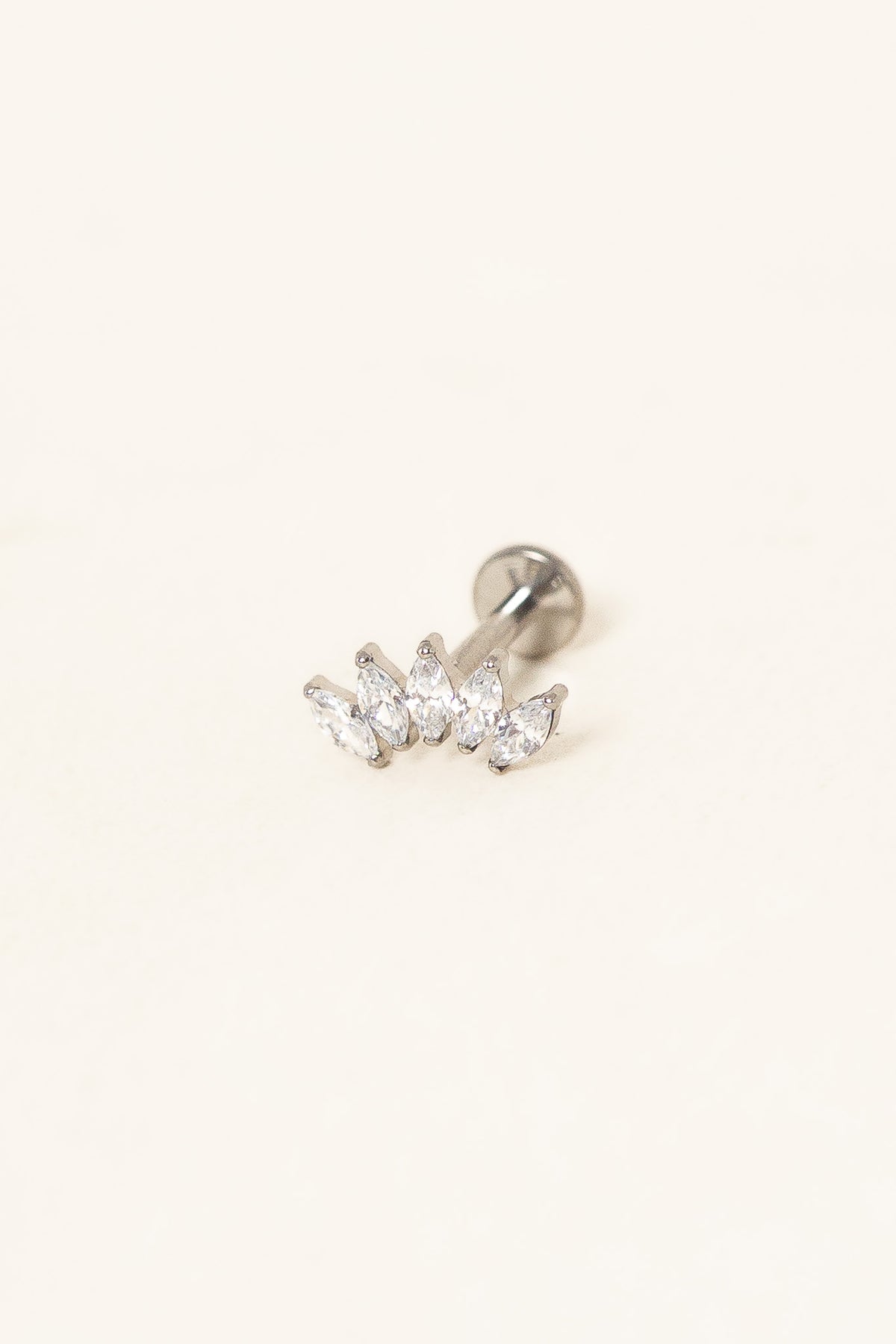 piercing-57-titane-argente