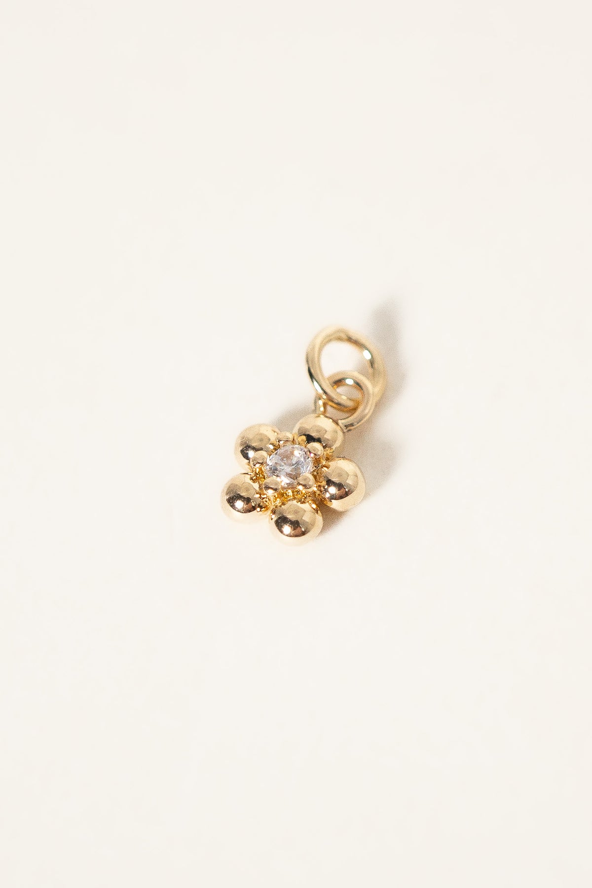 pendentif-mini-flower-blanc-plaque-or